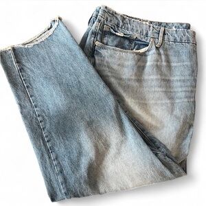 Good American Light Blue Straight Leg Cropped Jeans